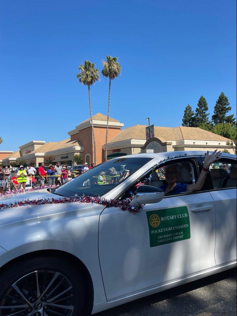 Rotary Club car in the 2024 Pocket Parade